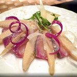 おず smoked和taste - 愛媛産縞鯵のスモークカルパッチョ