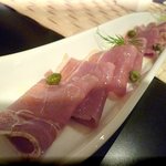 おず smoked和taste - 大樹町じゃがポークの内もも肉自家製スモーク生ハム