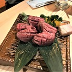 炭火焼肉まん福 - 