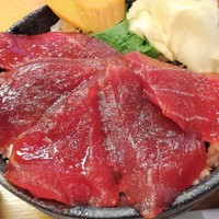なか安 - まぐろ青唐辛子醤油漬け丼のアップ