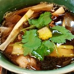 新橋ときそば - 薫りと彩りが素晴らしい、鴨汁。