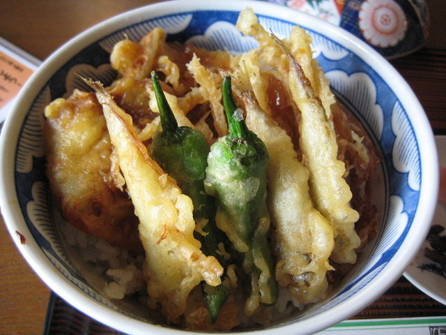 芦ノ湖に来たらワカサギ ニジマス ブラックバスがのった芦ノ湖丼を是非食べて ほん陣 By Chicorin ほん陣 箱根その他 丼もの その他 食べログ 芦ノ湖に来たらワカサギ ニジマス ブラックバスがのった芦ノ湖丼を是非食べて ほん陣 By Chicorin ほん陣 箱根その他 丼もの その他 食べログ