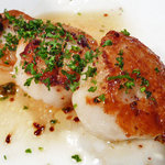 UOKIN PICCOLO - 帆立のポアレ　～焦がしバターソース～　５８０円