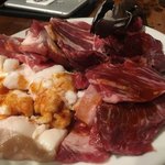 山源 - タレ：ホルモン、羊、はらみ、カルビ