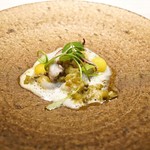 レヴォ - ☆大山町 月の輪熊の顔と脚、雲丹