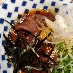 岡室酒店直売所 - たそがれながら食べたマグロユッケ。