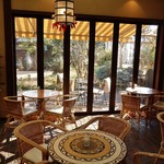 クラブハリエ 近江八幡日牟禮ヴィレッジ - ガーデン側席