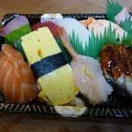 Sushi mi - にぎり（８貫）