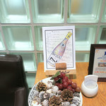 AU GAMIN DE TOKIO table - ガラス使いがお洒落〜♬