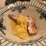 カーサ カルマ - マンステールを詰めたラビオリ、タラバ蟹、蟹みそ出汁