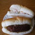 吉田菓子舗 - コロッケパン160円　ポテトサラダパン　130円