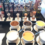 ロウリーズ・ザ・プライムリブ - 