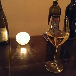 デートにぴったり 表参道でおすすめのワインバーをご紹介 食べログ デートにぴったり 表参道でおすすめのワインバーをご紹介 食べログ