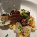 オステリア ヴィヴァーチェ コン エ デパドヴァ - パスタ１：「浅利とボッタルガのパスタ」