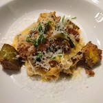 オステリア ヴィヴァーチェ コン エ デパドヴァ - パスタ２：「ボローニャ風、茄子とミートソースのパスタ」