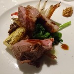 オステリア ヴィヴァーチェ コン エ デパドヴァ - 本日のお肉のロースト ：「鹿児島県産 白美豚のロースト」