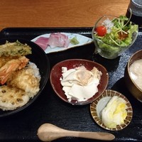 魚感うえさき - お昼の『天丼』定食！