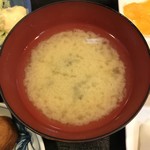 野毛おでん - しじみの味噌汁。
      美味し。