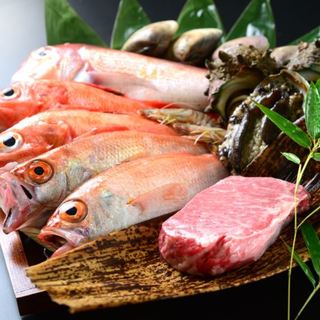 名物のど黒と旬の味覚。素材を活かす本格料理