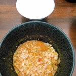 煮干しラーメン 麺匠 春晴 海田店 - 追い飯を投入