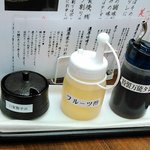 煮干しラーメン 麺匠 春晴 - 机上の調味料