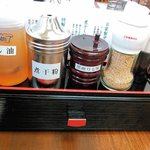 煮干しラーメン 麺匠 春晴 - 机上の調味料