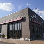 と、言うことで、「一夜城ヨロイヅカファーム」内へ。