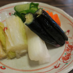 味ごよみ宮田 - 漬物盛り合わせ　ズームアップ