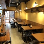 炭火焼専門食処 白銀屋 室町分店