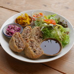 クリックアンドクラック - 根菜入りメンチカツ