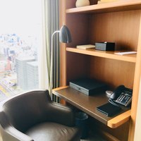 セント レジス ホテル 大阪 - デスク