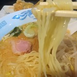 中華料理 餃子小屋 - 麺アップ