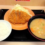 Katsuya - ロースカツ定食￥745＆とん汁(大)変更￥43 