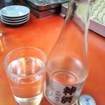 丸吉飯店 - 日本酒冷酒 ７５０円(税込)(2017年12月25日撮影)