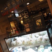 オービカ モッツァレラバー 横浜店 - 