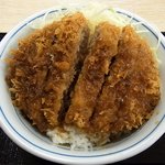 かつや - 黒毛和牛と黒豚のメンチカツ丼