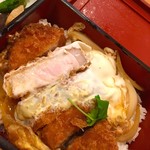 はせ川 - カツ重(1400円＋税)