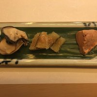蔵六雄山 - 牡蠣の酢漬け、子持ち昆布、あん肝