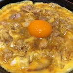 鳥開総本家  - 見た目は「玉ひで」の親子丼に似ていますが甘くなく美味しい