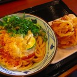 丸亀製麺 - おろし醤油(大）430円　かき揚げ140円