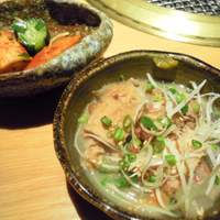 はなもんや - 塩モツ煮+激旨の甘味あるキムチ