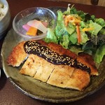 ジャム cafe 可鈴 - メインの「チキンカツレツ ～味噌ソース～」
