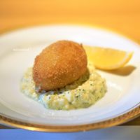 洋食 つばき - 毛蟹クリームコロッケ