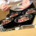 白 - 盛り付け風景