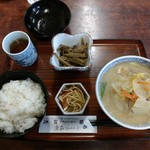 Doraibuin Kamo - だんご汁定食