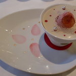 ラ ターブル ドゥ ジョエル・ロブション - フレーズ　クリームとソルベ、チーズケーキと合わせて。