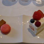 ラ ターブル ドゥ ジョエル・ロブション - ガト―マリア―ジュ。