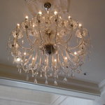 ラ ターブル ドゥ ジョエル・ロブション - 豪華なシャンデリア。