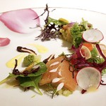 ロゼット - 十和田産ひめますのマリネ
      カリフラワーライスと黒にんにく添え
      