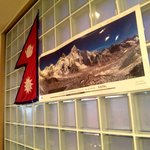 Namasute - 国旗とヒマラヤ